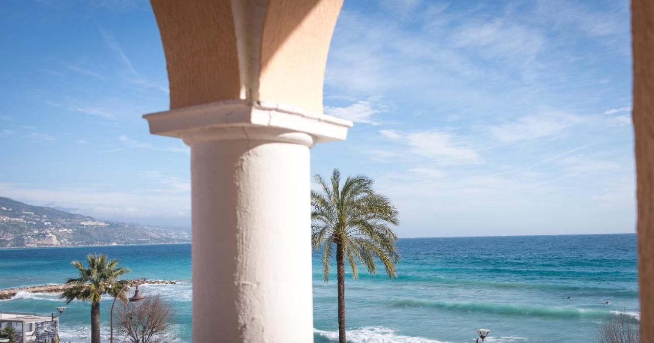 Hotel Et Appartements Reine D'Azur Рокбрюн-Кап-Мартен Екстер'єр фото